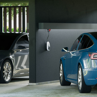 Go-e Charger laddbox Gemini Flex elbilsladdare laddbox 11kW mobile laddgrossisten laddstation ladda elbilen elbil miljöbild EV-Solution-AB Kia Nissan Hyundai Tesla ikopplad sido